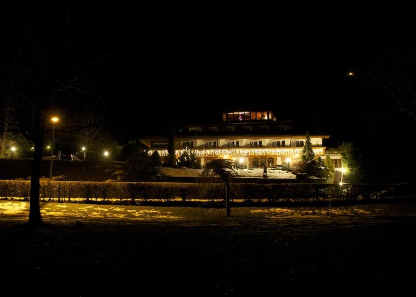 Canton of Bern Spiez Front of property - evening/night