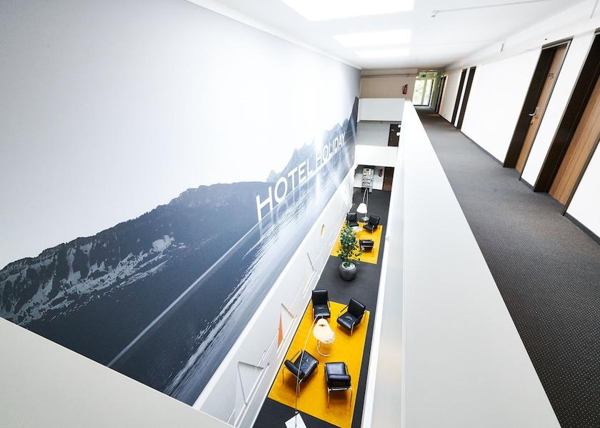 Canton of Bern Thun Lounge