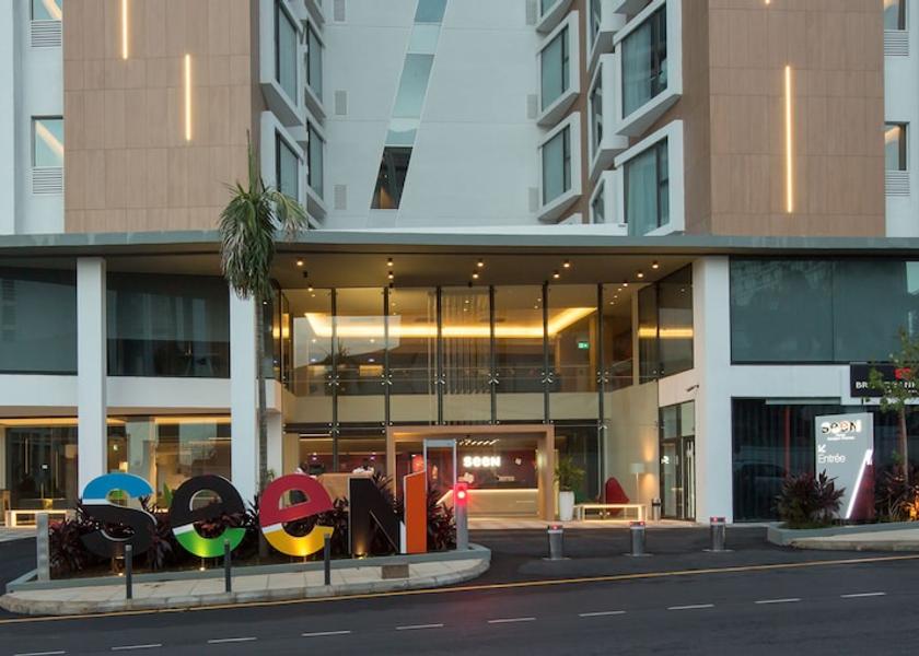 Abidjan Abidjan Property entrance