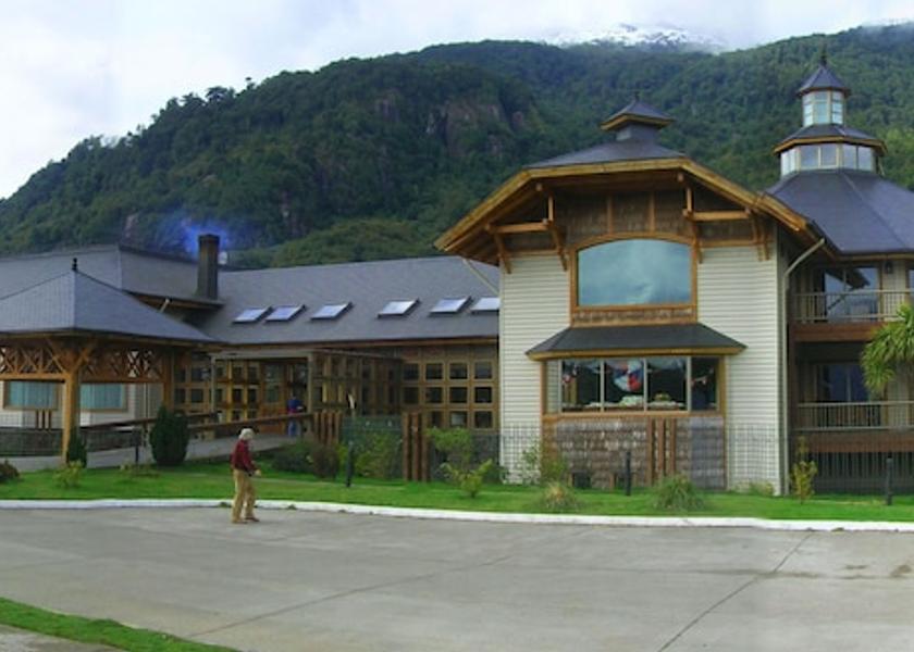 Aisen (region) Puerto Chacabuco Facade
