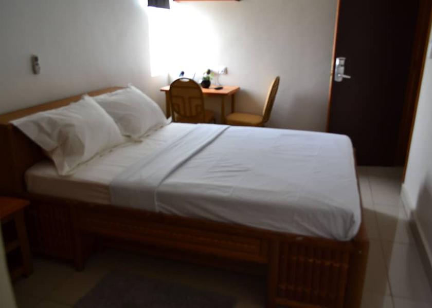  Yaounde Room