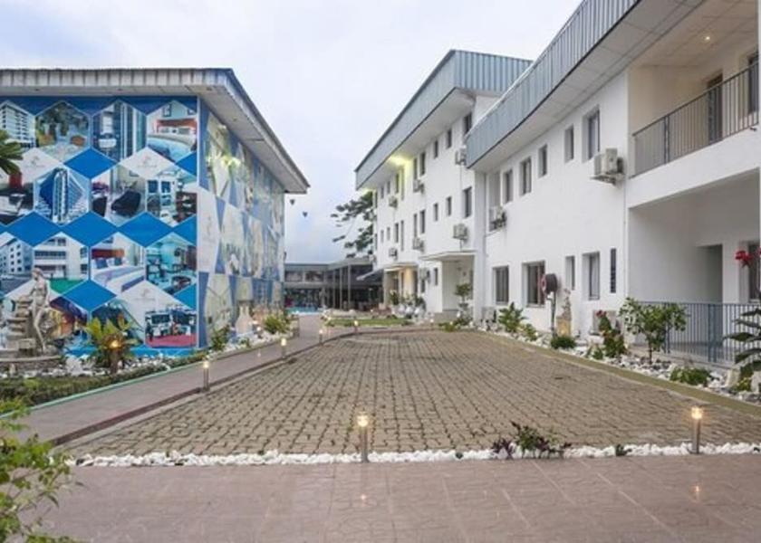  Douala Property Grounds