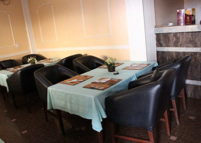  Dschang Meeting Room