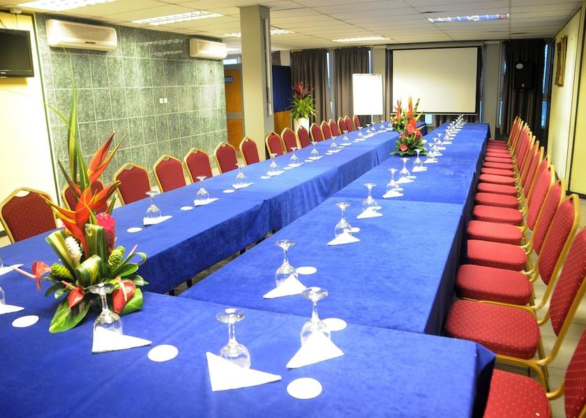  Douala Meeting Room