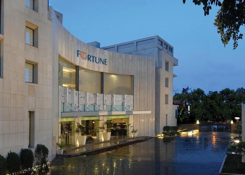 Uttar Pradesh Noida Hotel Exterior