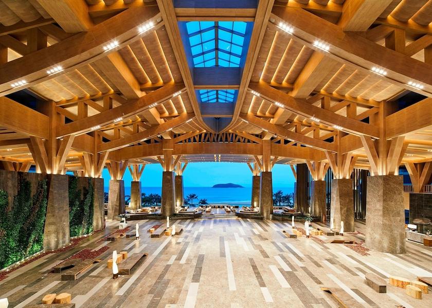 Hainan Wanning Lobby
