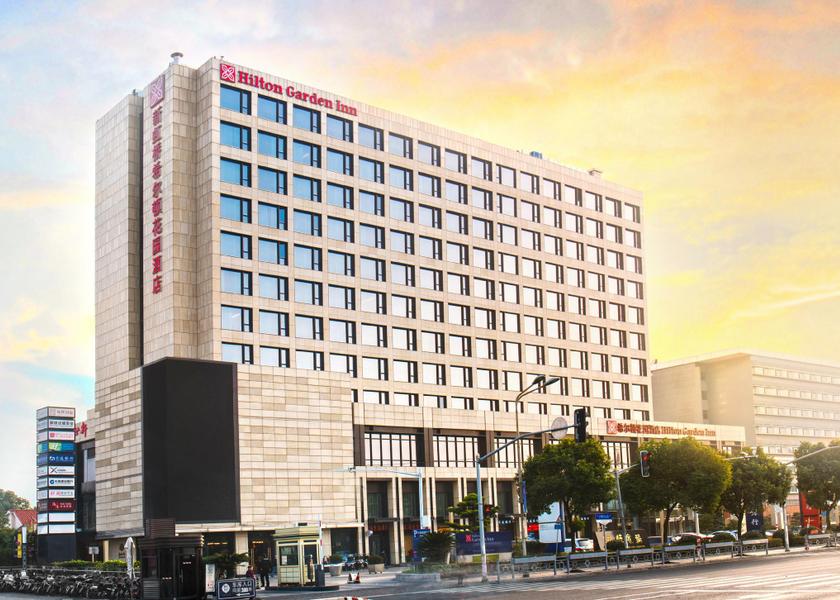  Shanghai Hotel Exterior