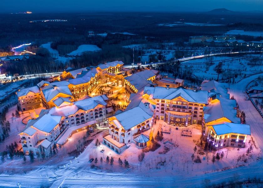 Jilin Baishan Exterior Detail