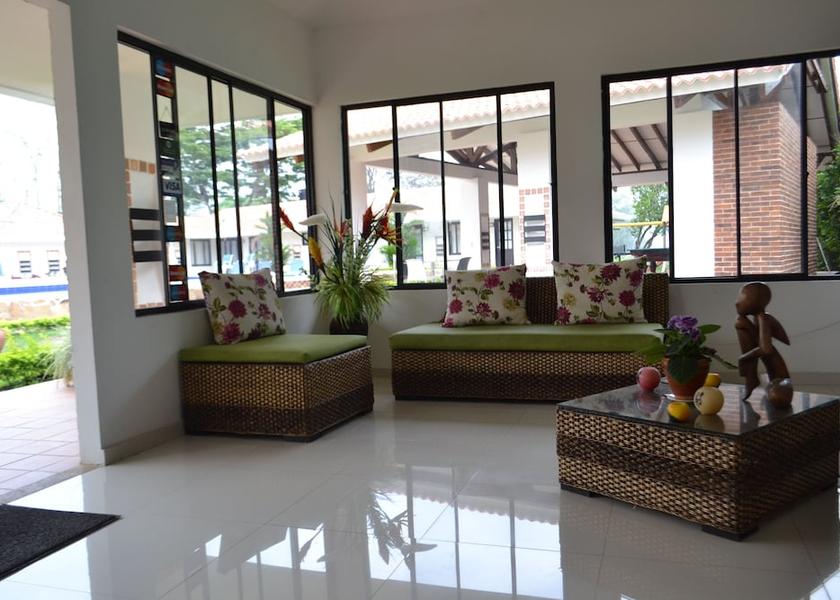 Meta Villavicencio Reception