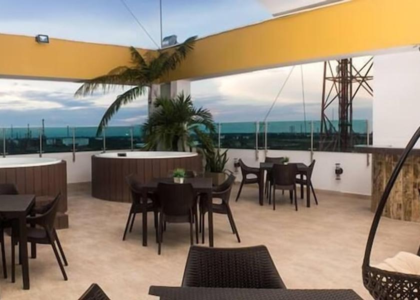 Santander Barrancabermeja Pool Side Bar