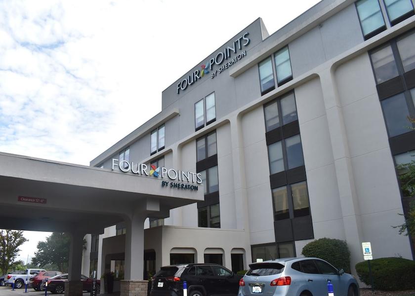 Illinois Westchester Exterior Detail