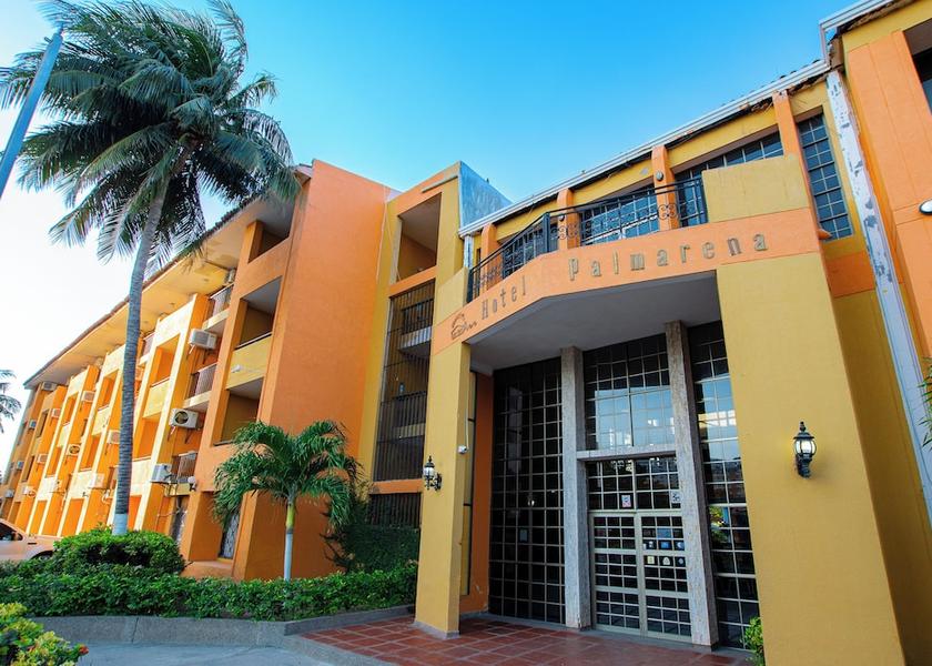 Magdalena Santa Marta Facade