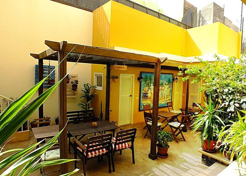  São Vicente Courtyard