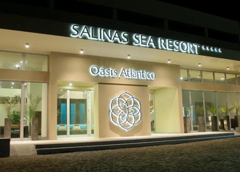  Sal Entrance