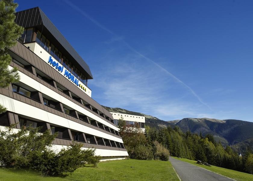 Hradec Kralove (region) Spindleruv Mlyn Facade