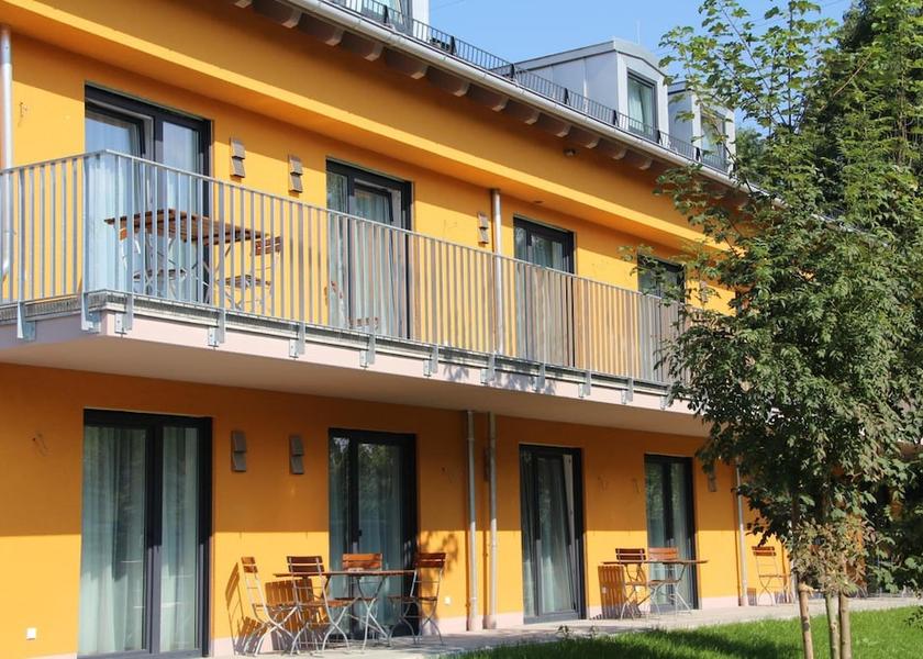 Bavaria Groebenzell Exterior