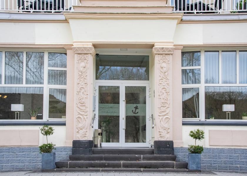 Rhineland-Palatinate Andernach Property entrance