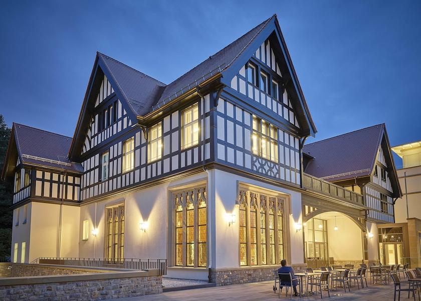 Hessen Oberursel Front of property - evening/night