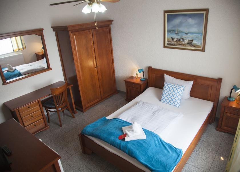 Rhineland-Palatinate Ramstein-Miesenbach Room