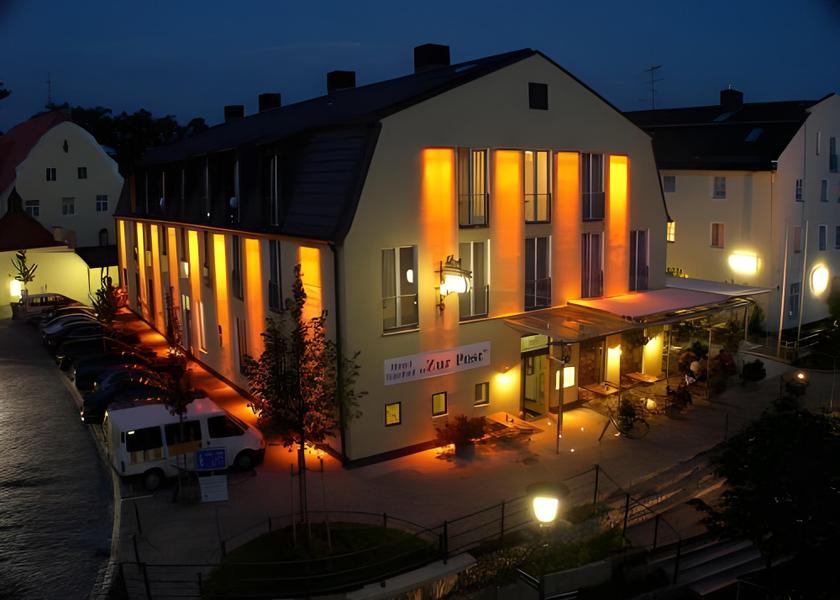 Bavaria Ismaning Hotel Exterior