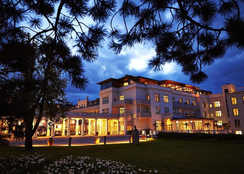 Hovedstaden Skodsborg Front of property - evening/night