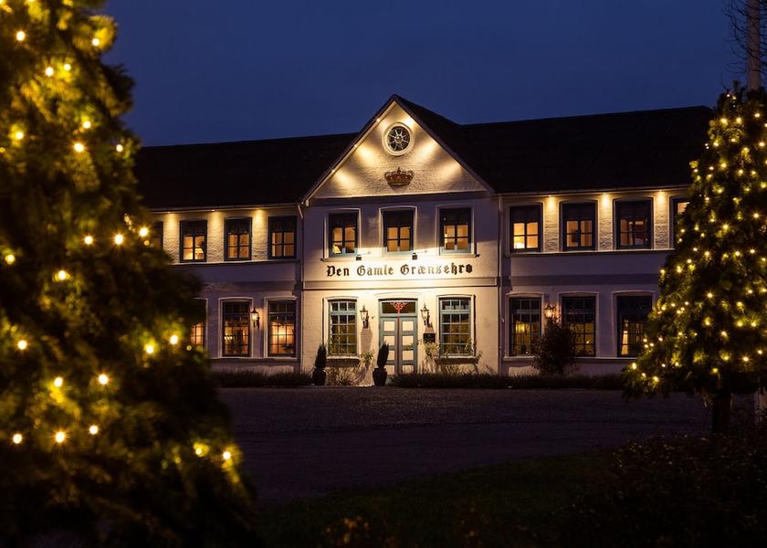 Syddanmark Christiansfeld Front of property - evening/night