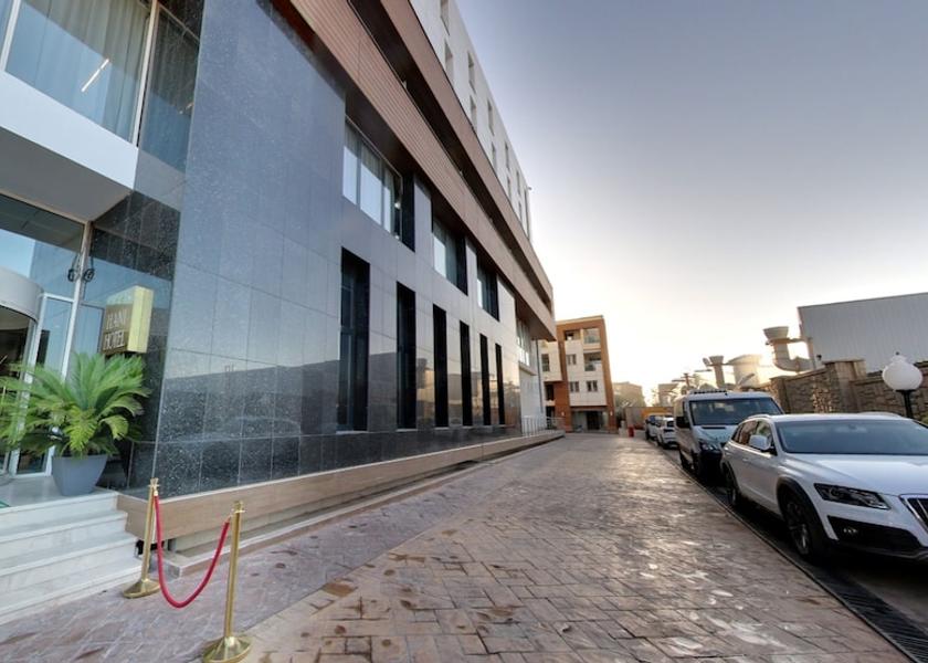  Algiers Entrance