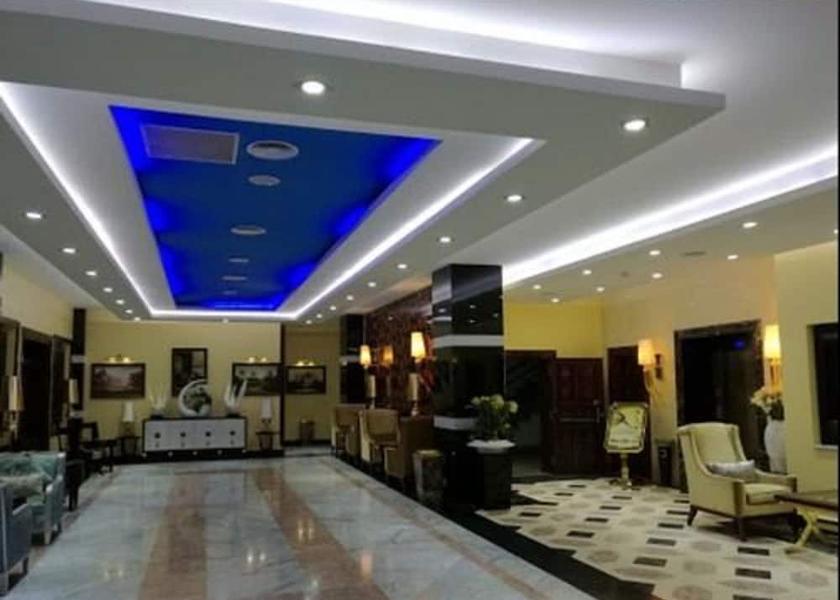  Algiers Lobby