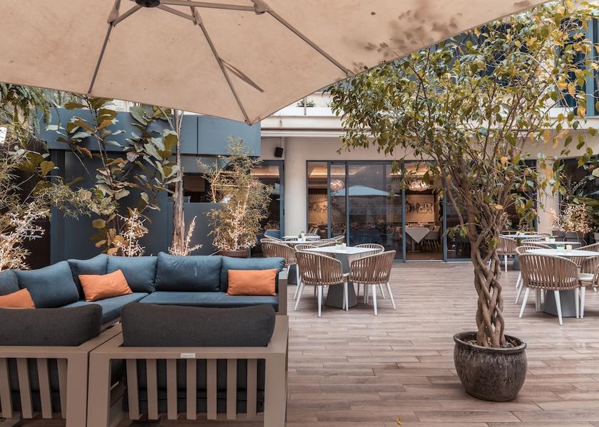  Algiers Terrace/patio