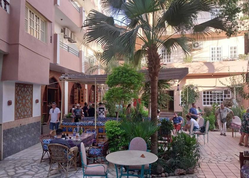  Luxor Interior Entrance