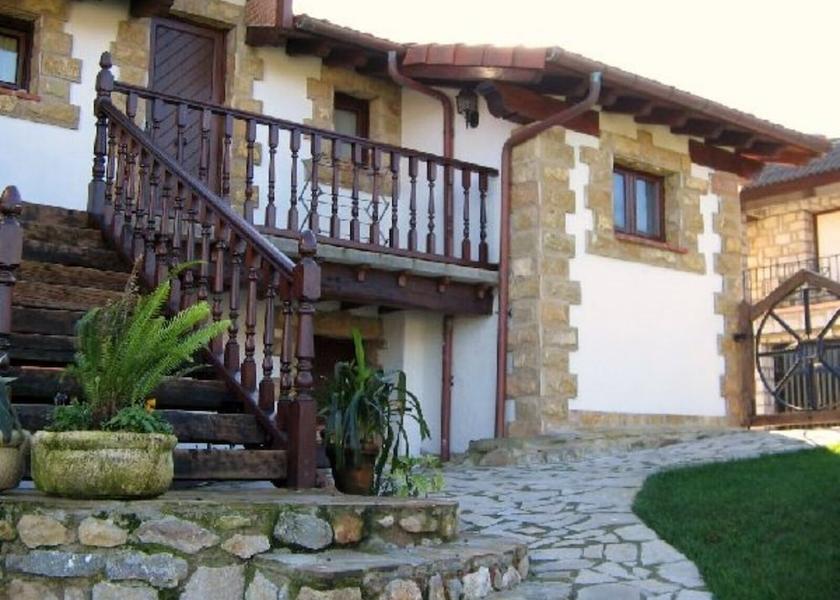 Cantabria Valdaliga Exterior Detail