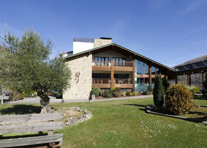 Cantabria Valle de Cabuerniga Facade