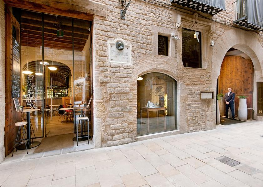 Catalonia Barcelona Facade