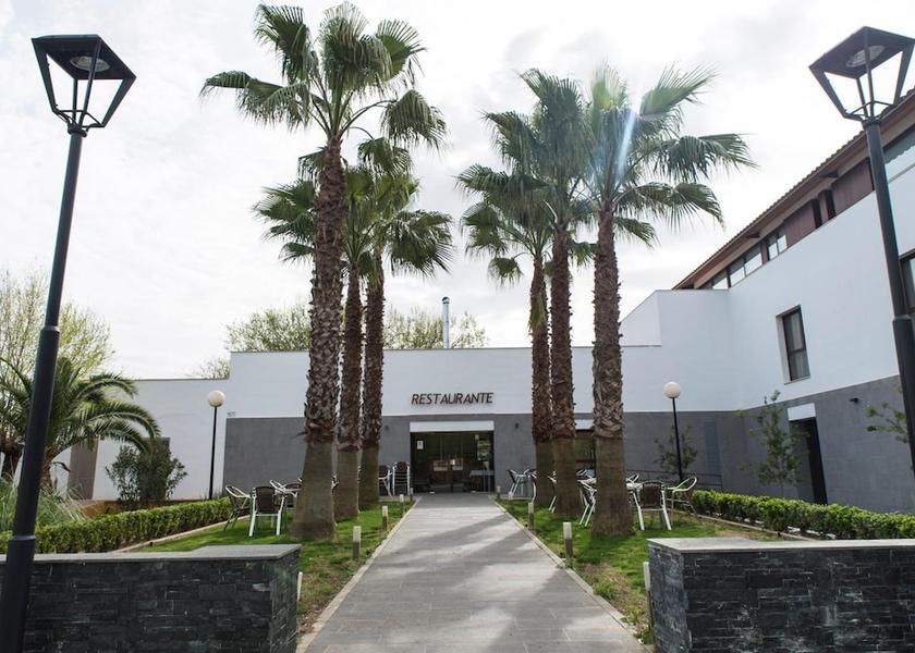 Andalusia Villanueva del Rey Property Grounds
