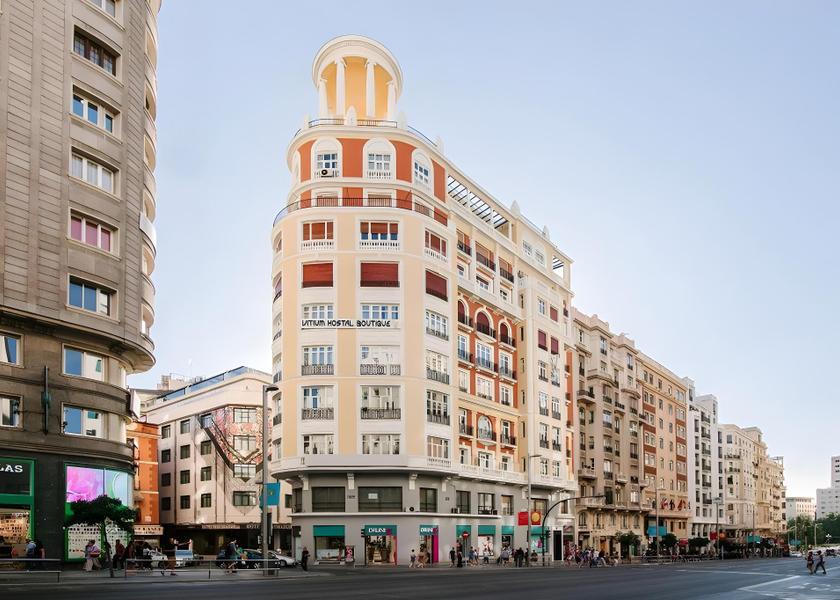 Community of Madrid Madrid Guestroom