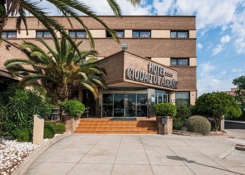 Aragon Alcaniz Front of property