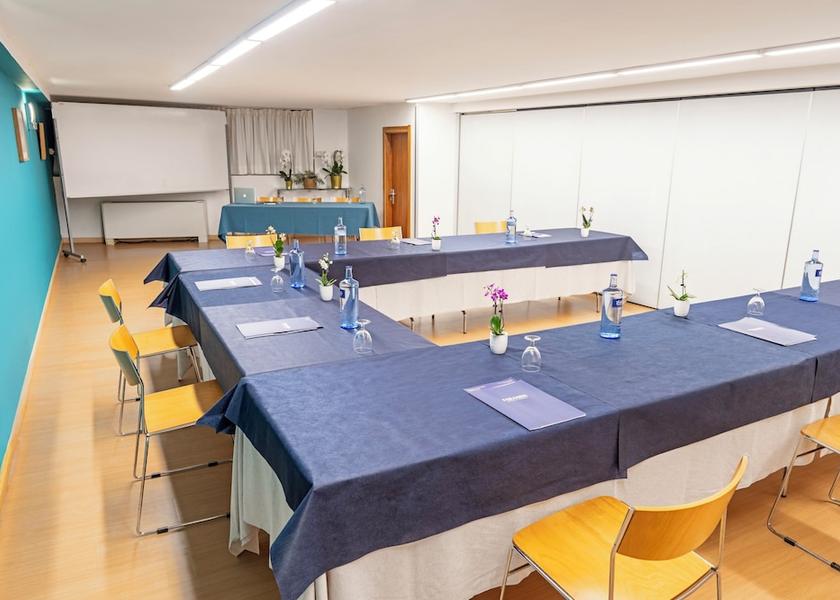Asturias Carreno Meeting facility
