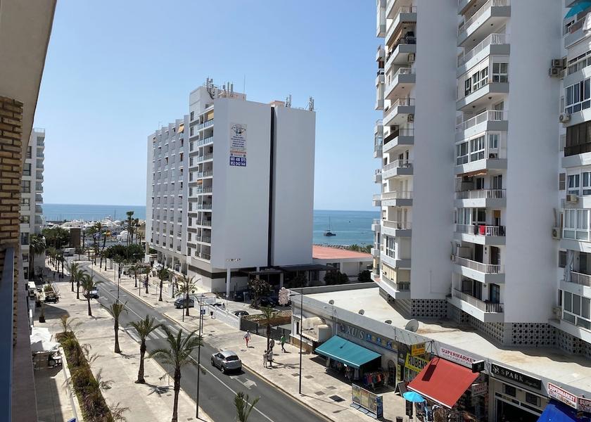 Andalusia Benalmádena Street view