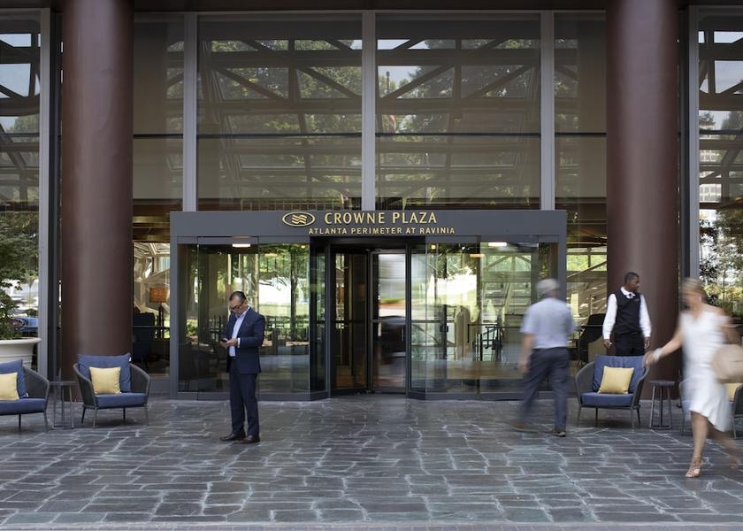 Georgia Dunwoody Exterior Detail