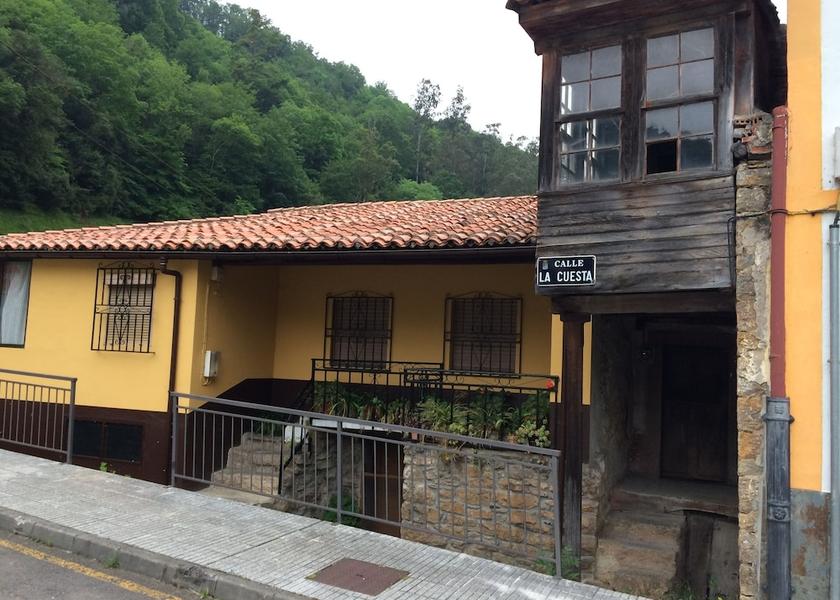 Asturias Belmonte de Miranda Exterior