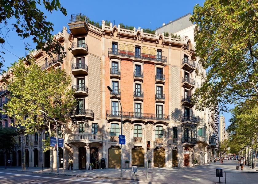 Catalonia Barcelona Facade