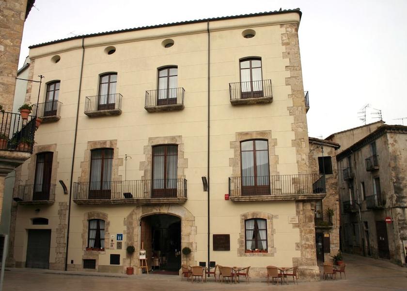 Catalonia Besalu Facade