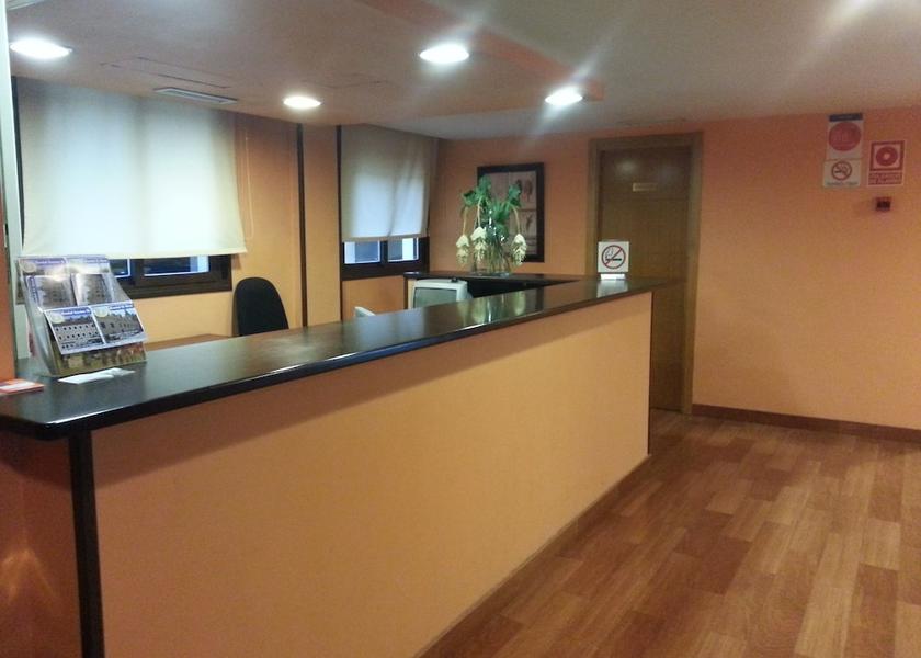 Community of Madrid Mejorada del Campo Reception