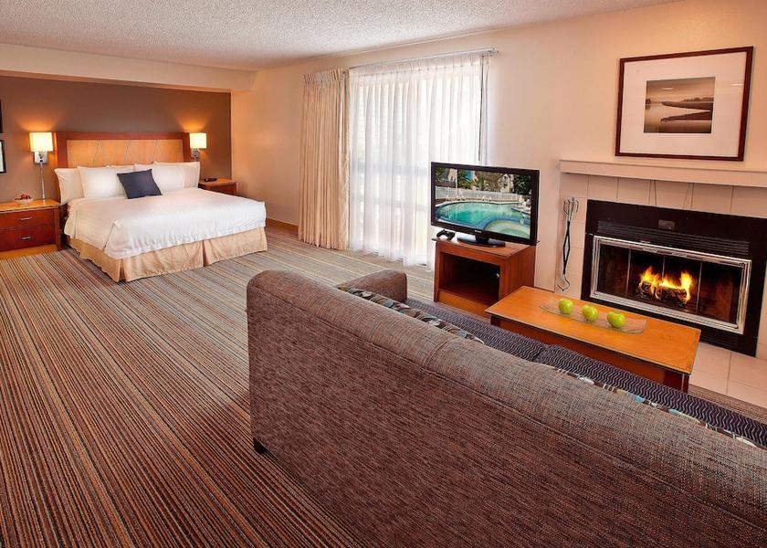 Oregon Lake Oswego Room
