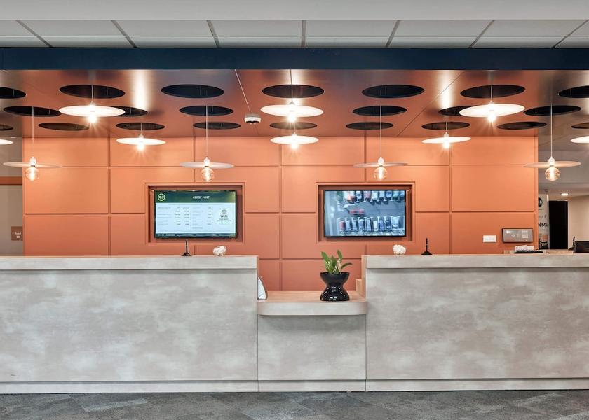 Ile-de-France Cergy Reception