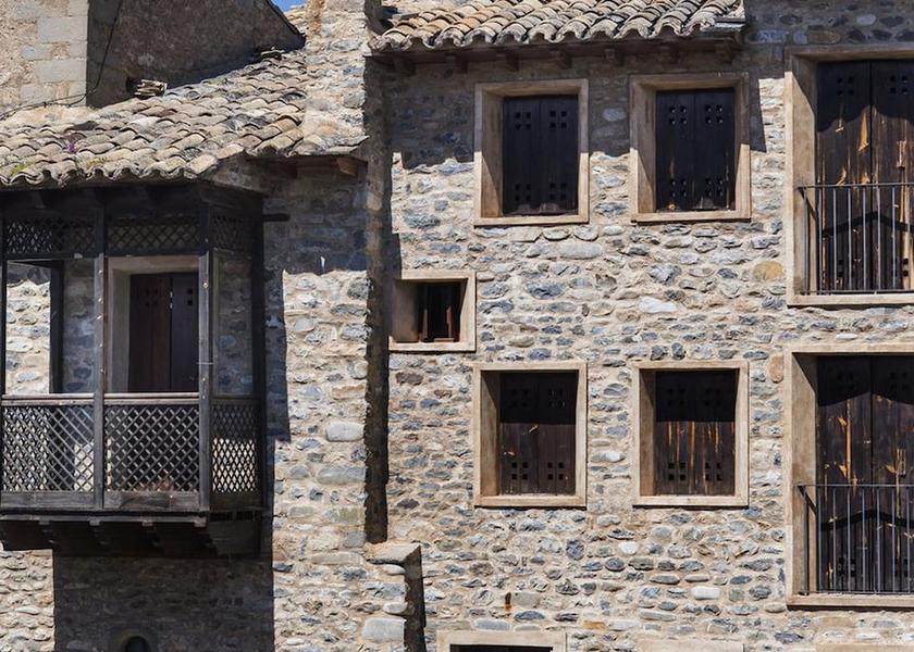 Aragon Abizanda Facade