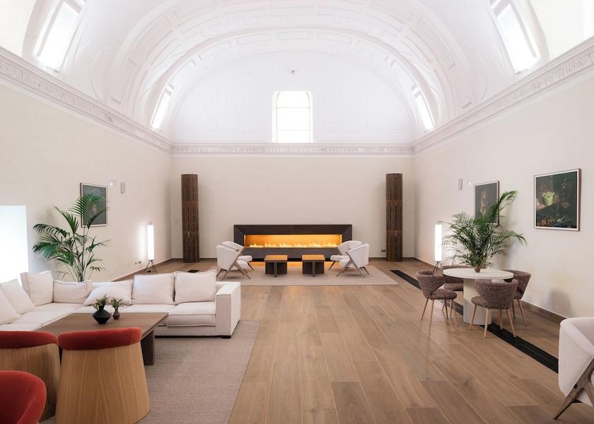 Castile and Leon Olmedo Lobby