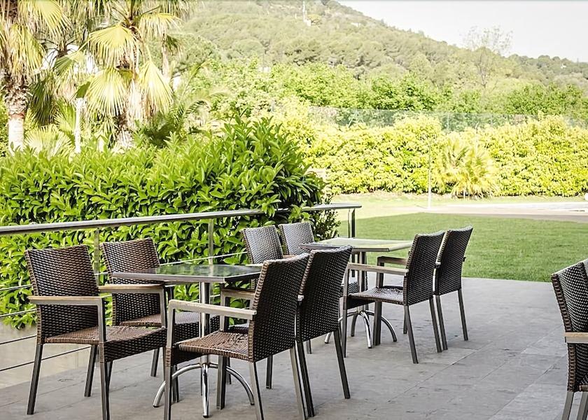 Catalonia La Selva del Camp Bar (on property)