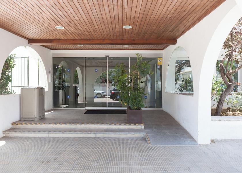 Catalonia El Vendrell Property entrance