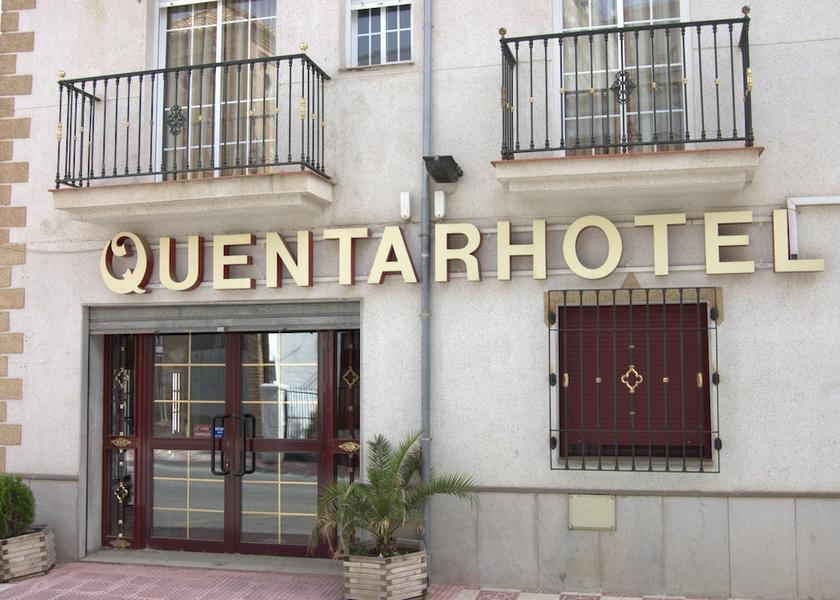 Andalusia Quentar Property entrance